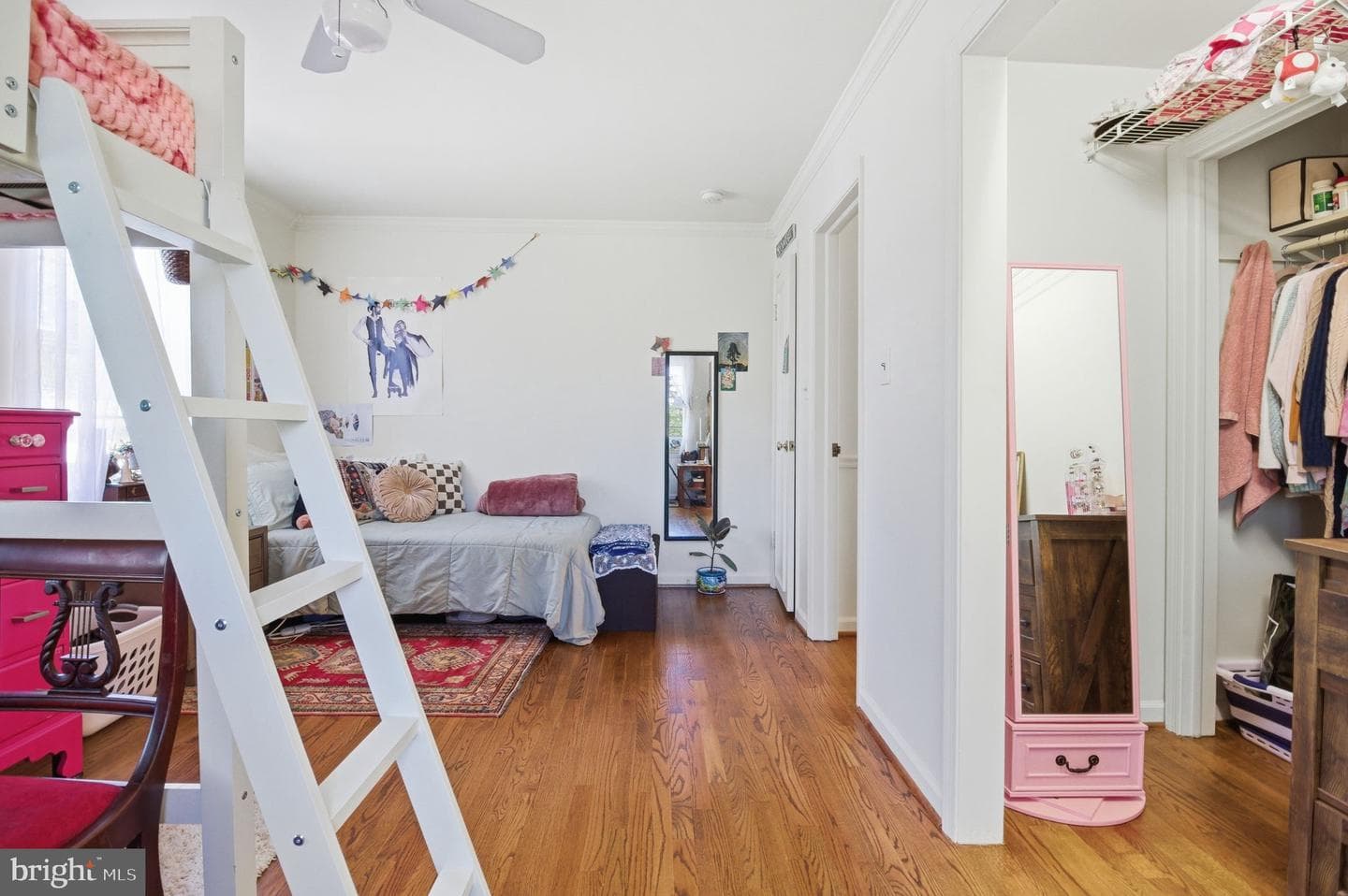 10827 Crest Street photo 22