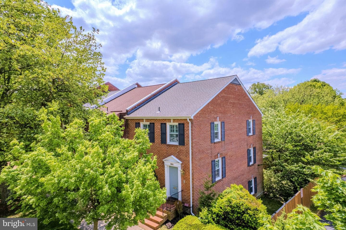 3886 University Drive photo 41