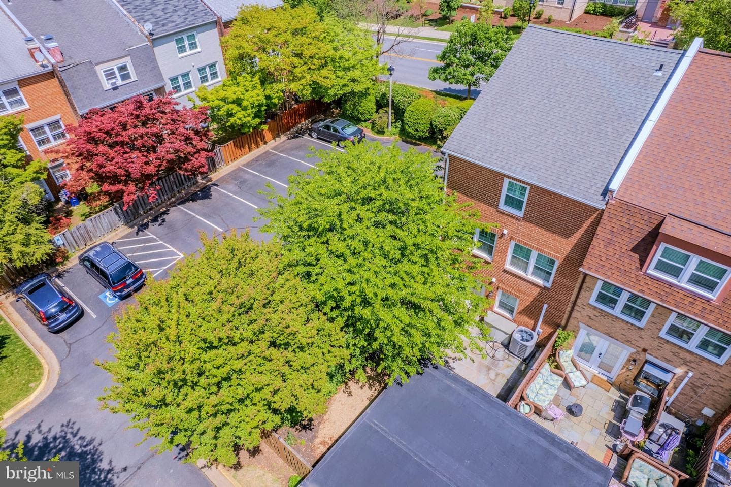 3886 University Drive photo 48