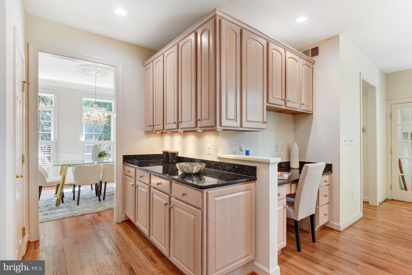 3842 Farrcroft Green photo 29