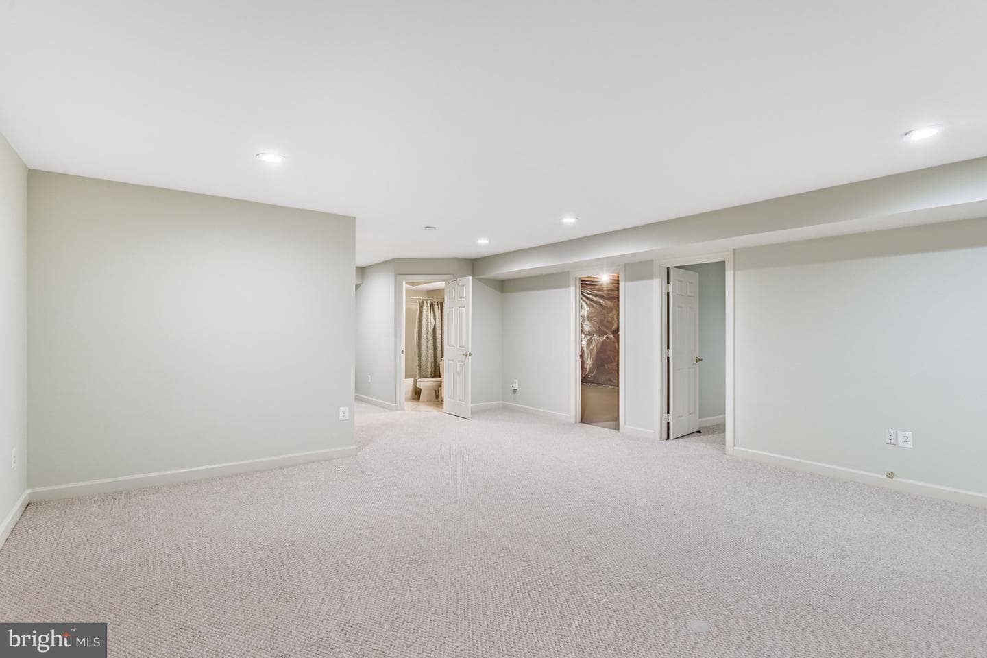 3842 Farrcroft Green photo 32