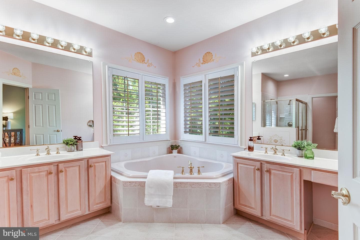 3842 Farrcroft Green photo 45
