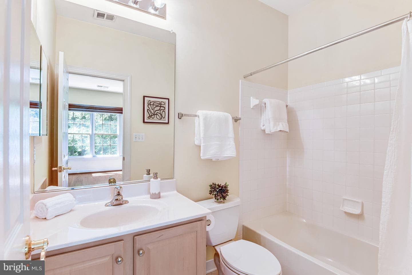 3842 Farrcroft Green photo 53