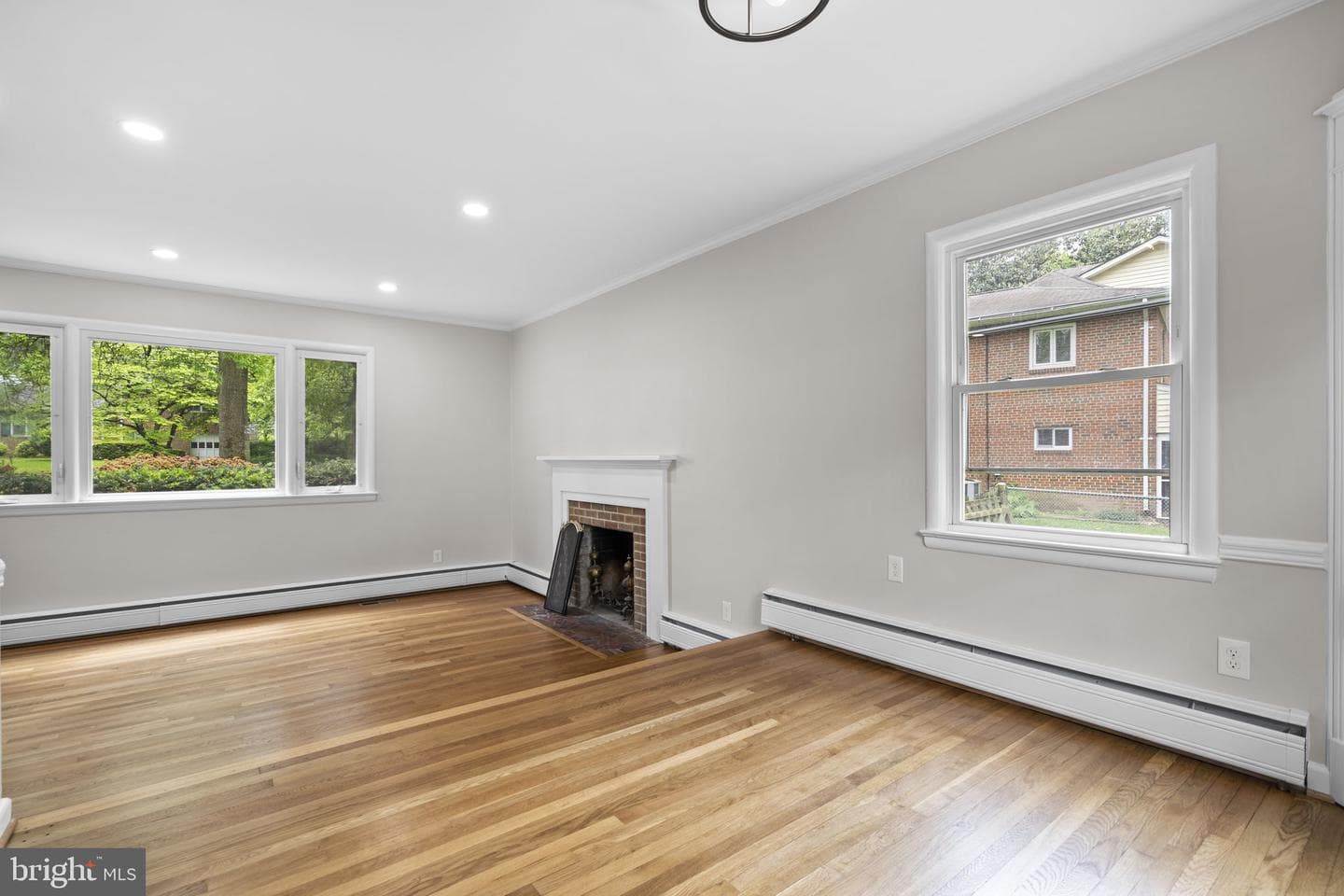 10242 Stratford Avenue photo 39