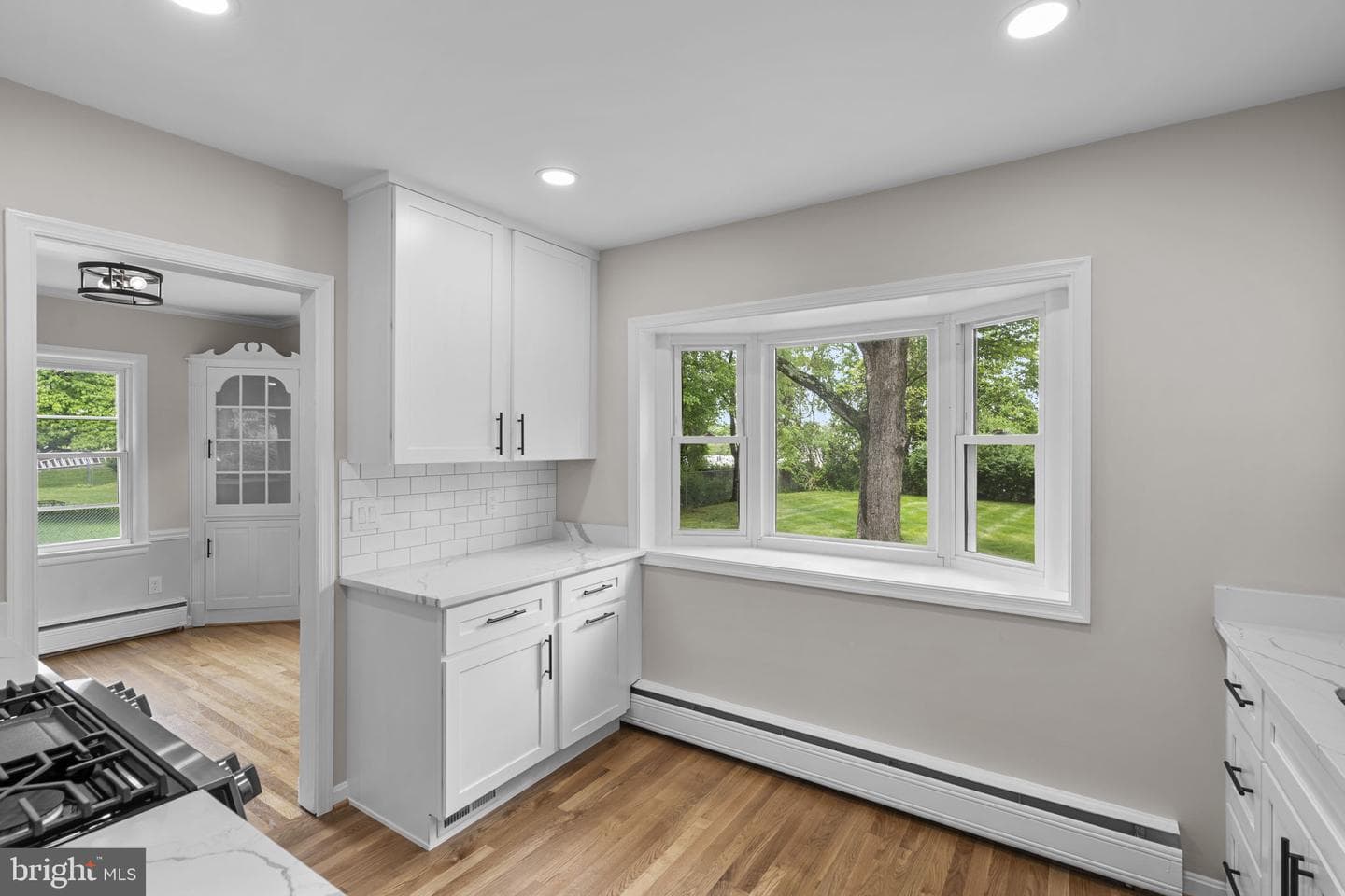 10242 Stratford Avenue photo 6