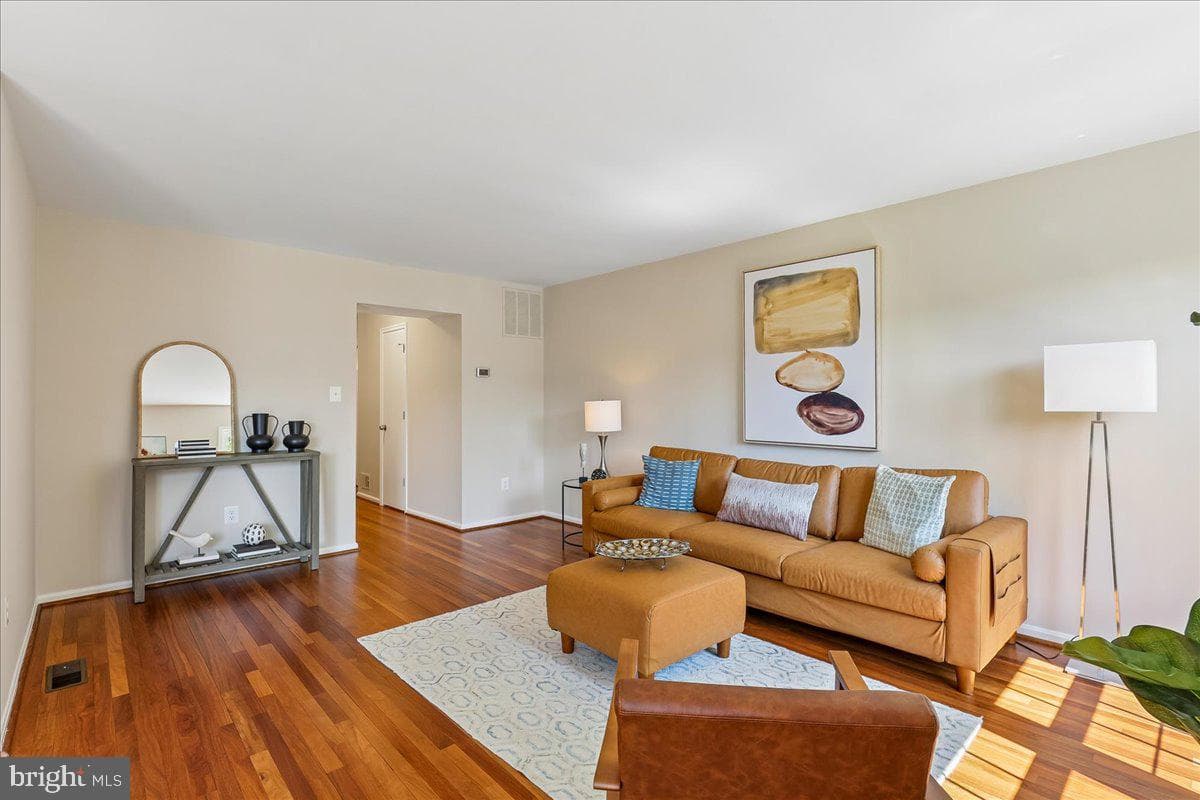 3978 Wilcoxson Drive photo 8