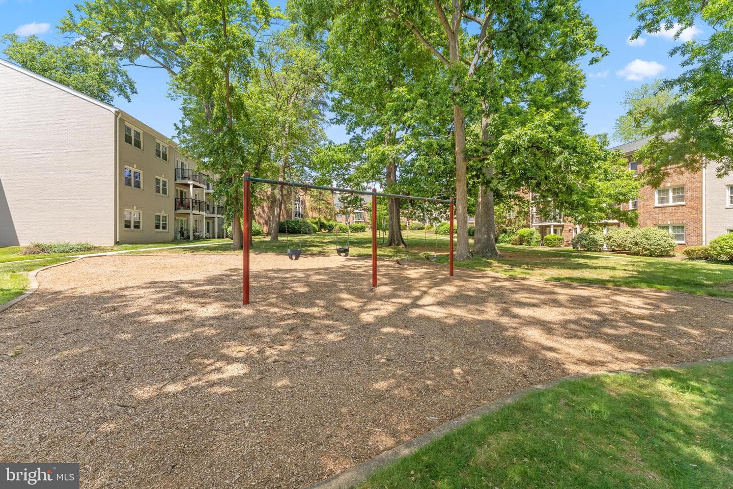 9485 Fairfax Boulevard #303 photo 32