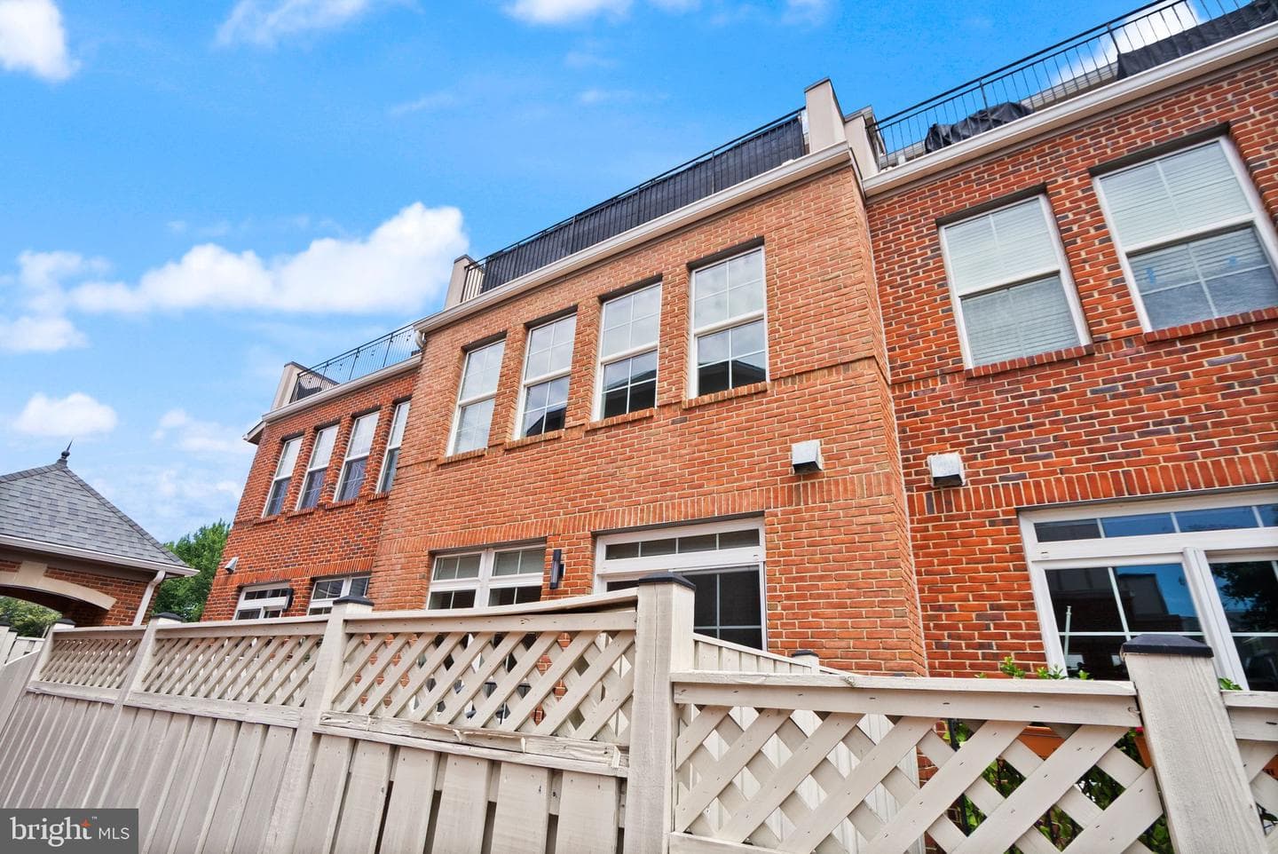 10353 Main Street photo 49