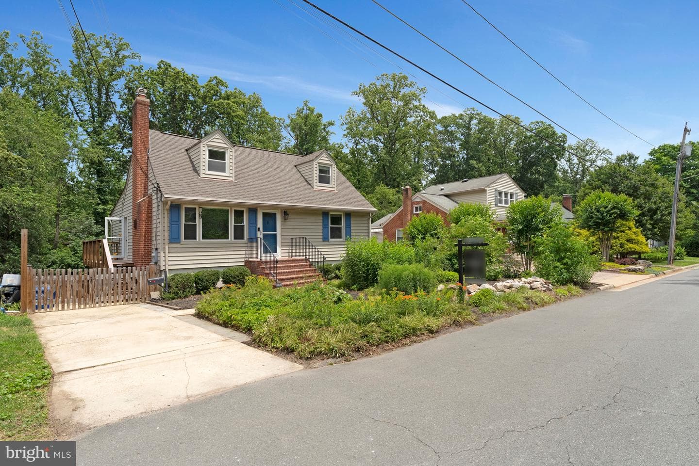 10824 Scott Drive photo 2