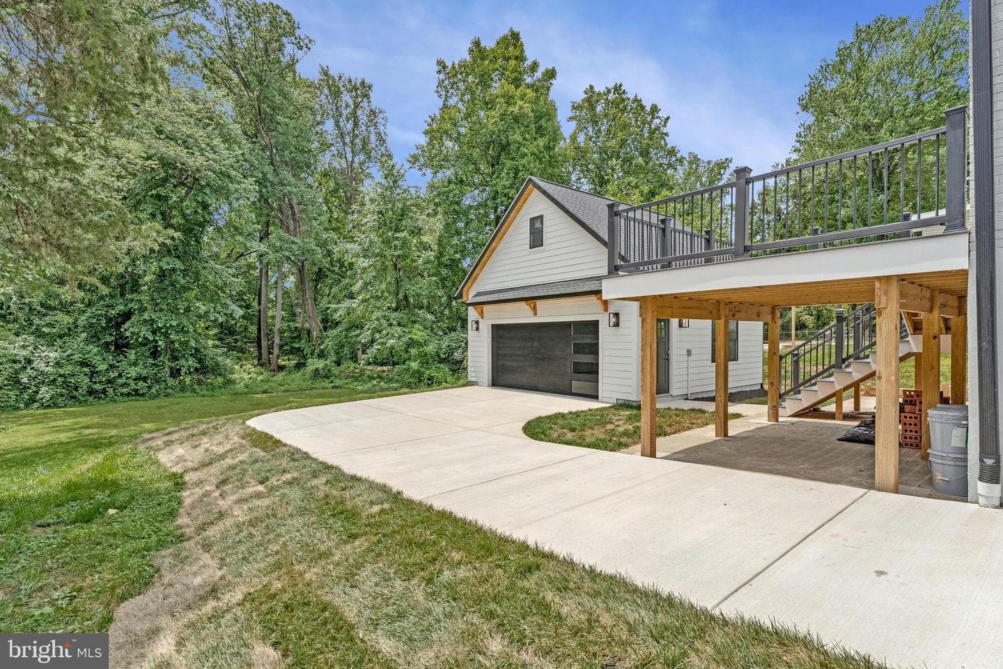 10211 Stratford Avenue photo 44