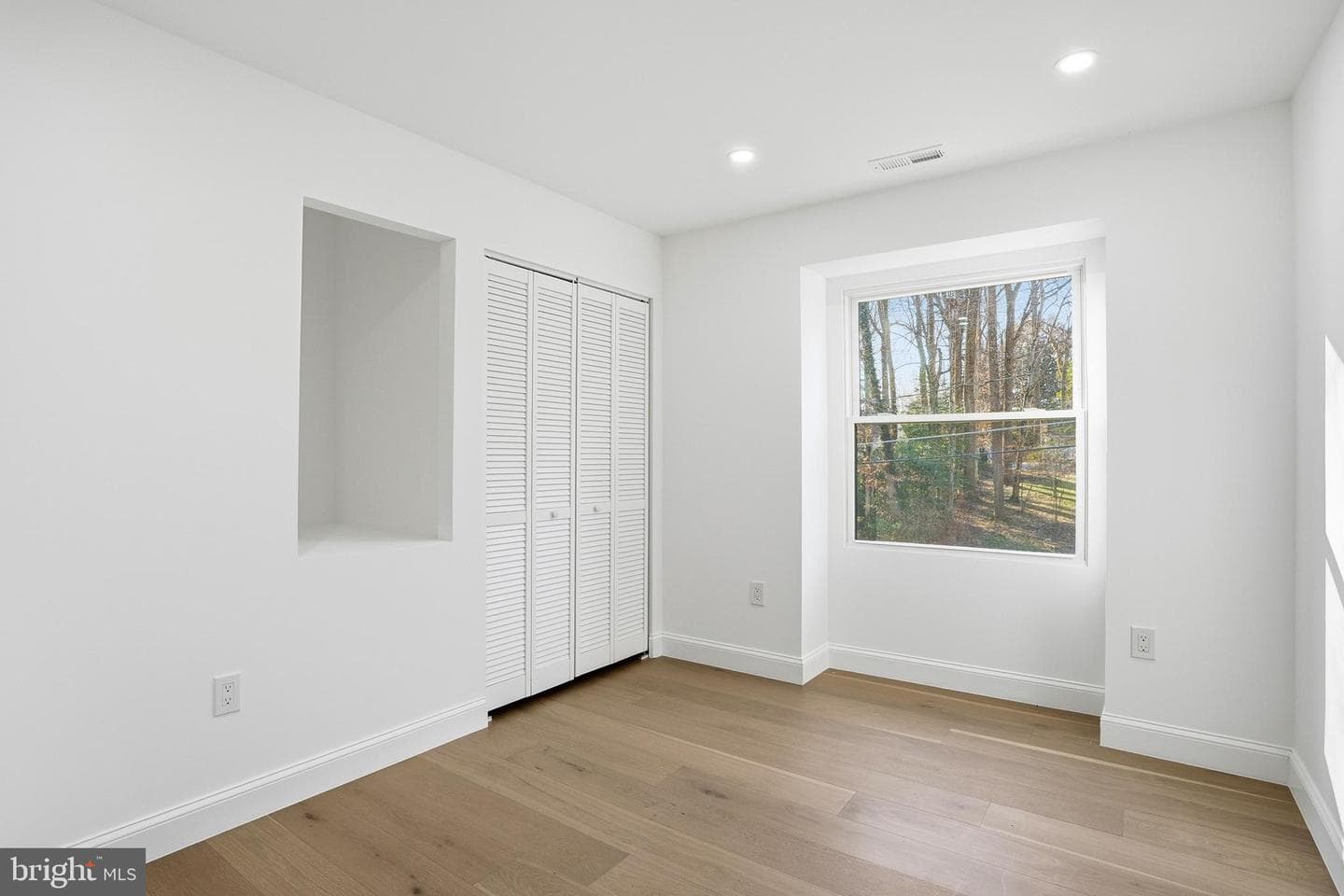 10704 Howerton Avenue photo 29
