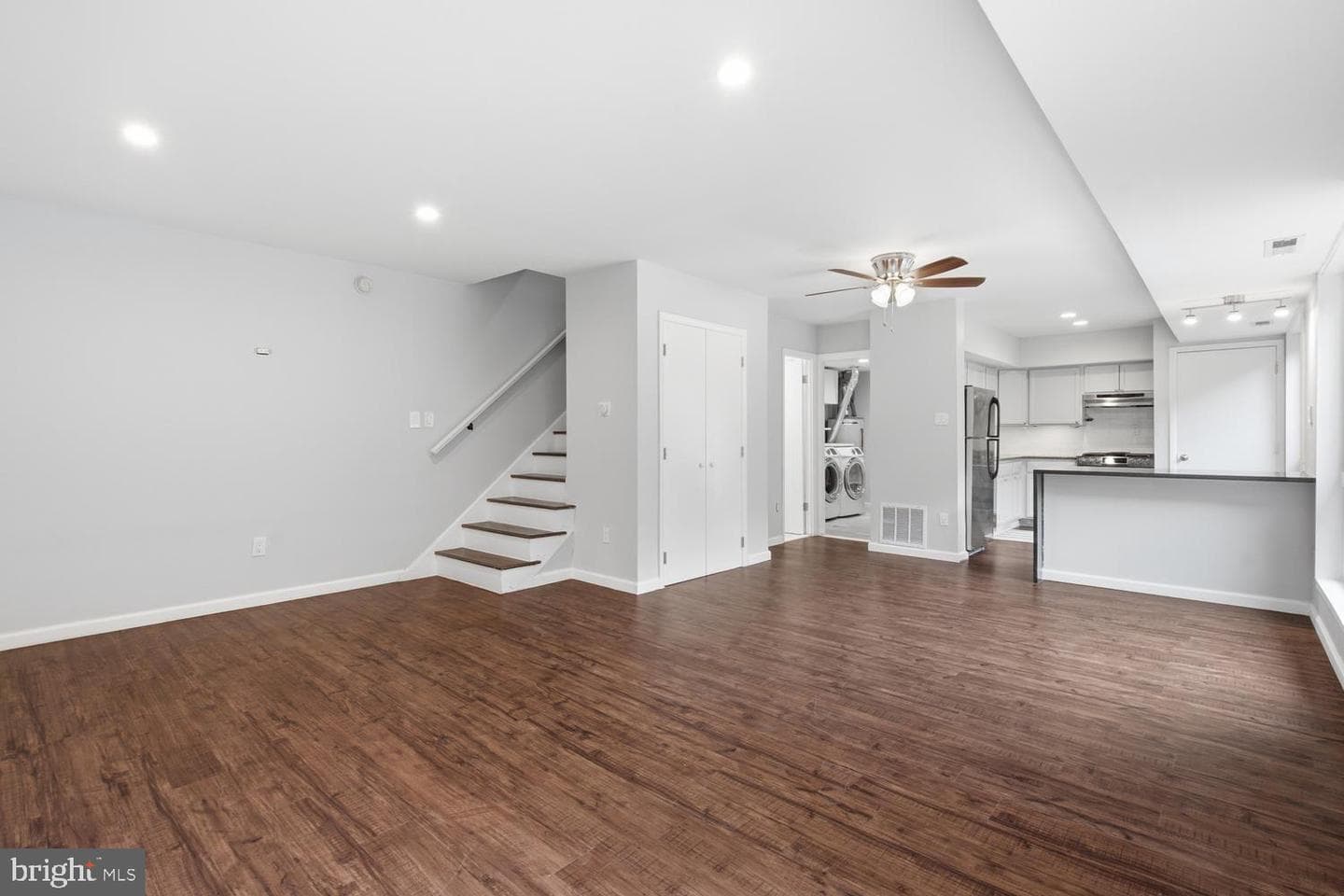 10105 Fair Woods photo 3