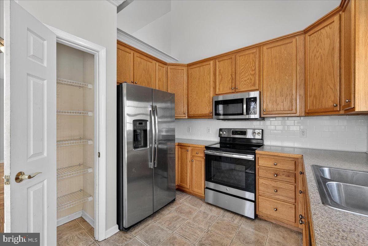 18 Chickasaw Place photo 8