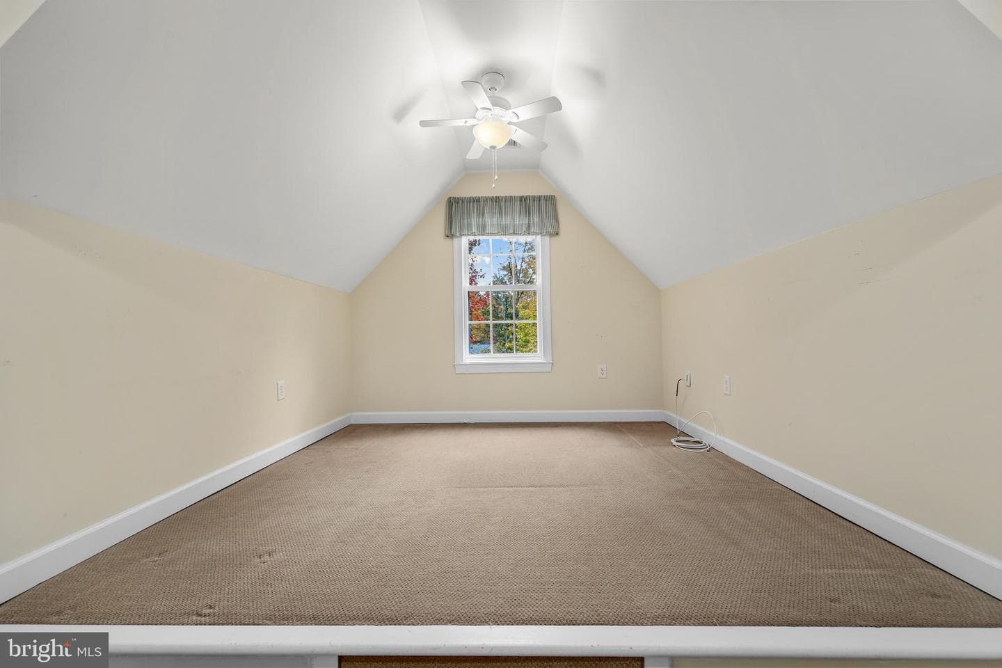 4 Highland Road photo 29