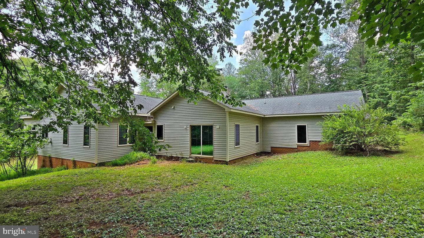 7296 Burke Lane photo 7