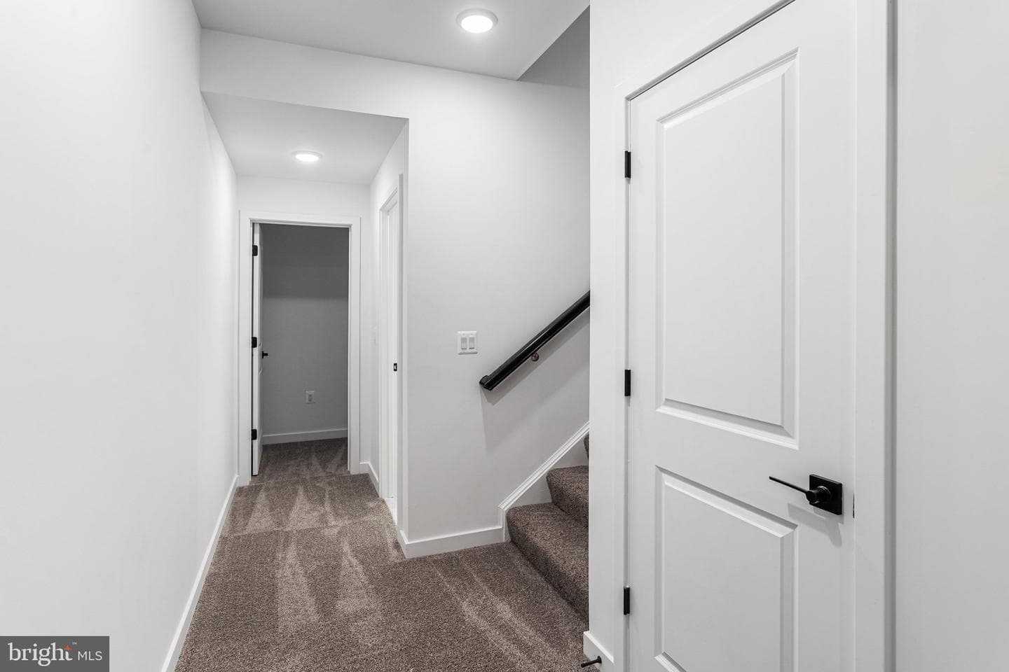 2083 Springvale Drive photo 35