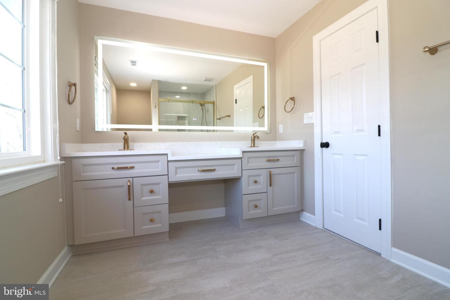 6885 Walnut Heights Drive photo 33