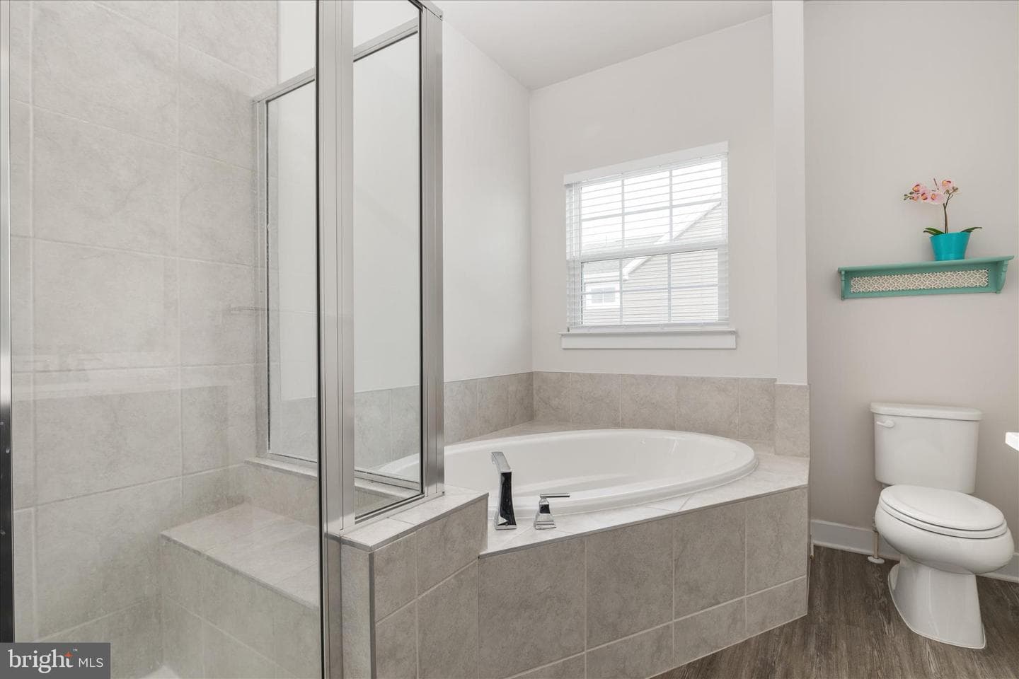 4101 Clarke Street photo 31