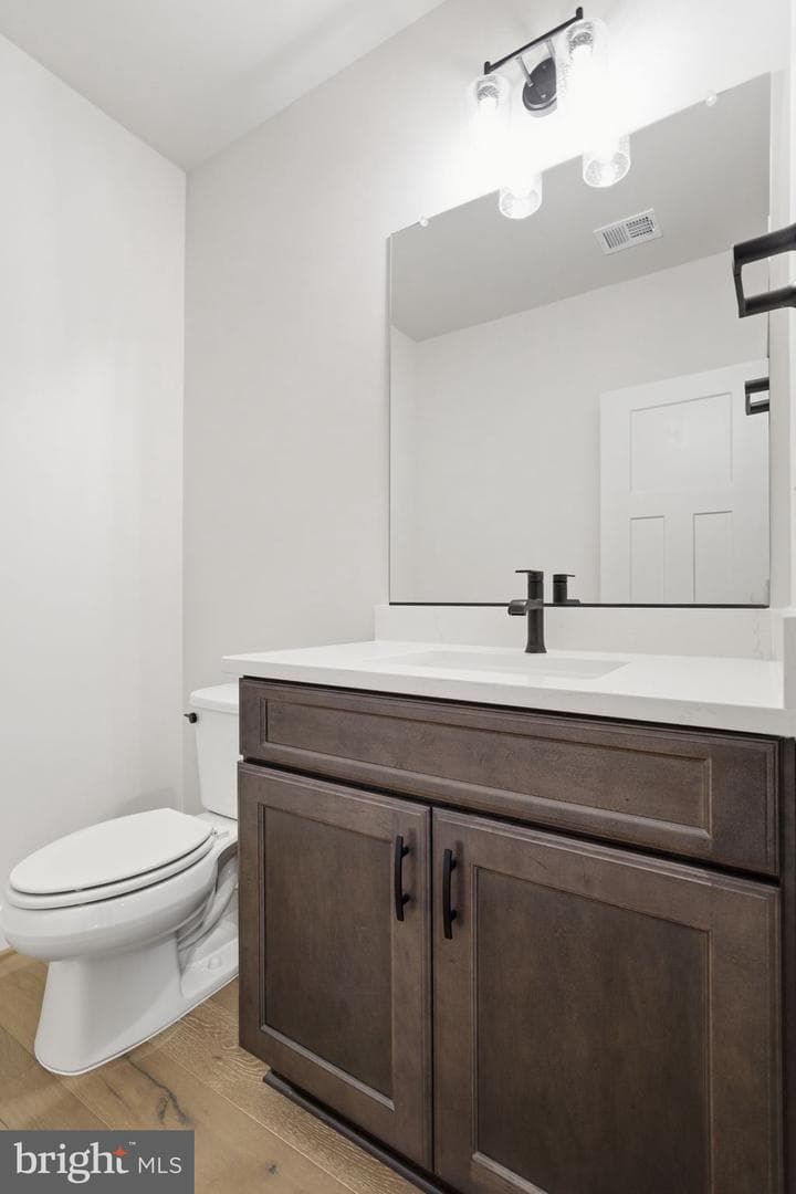 15 Fisher Lane photo 15