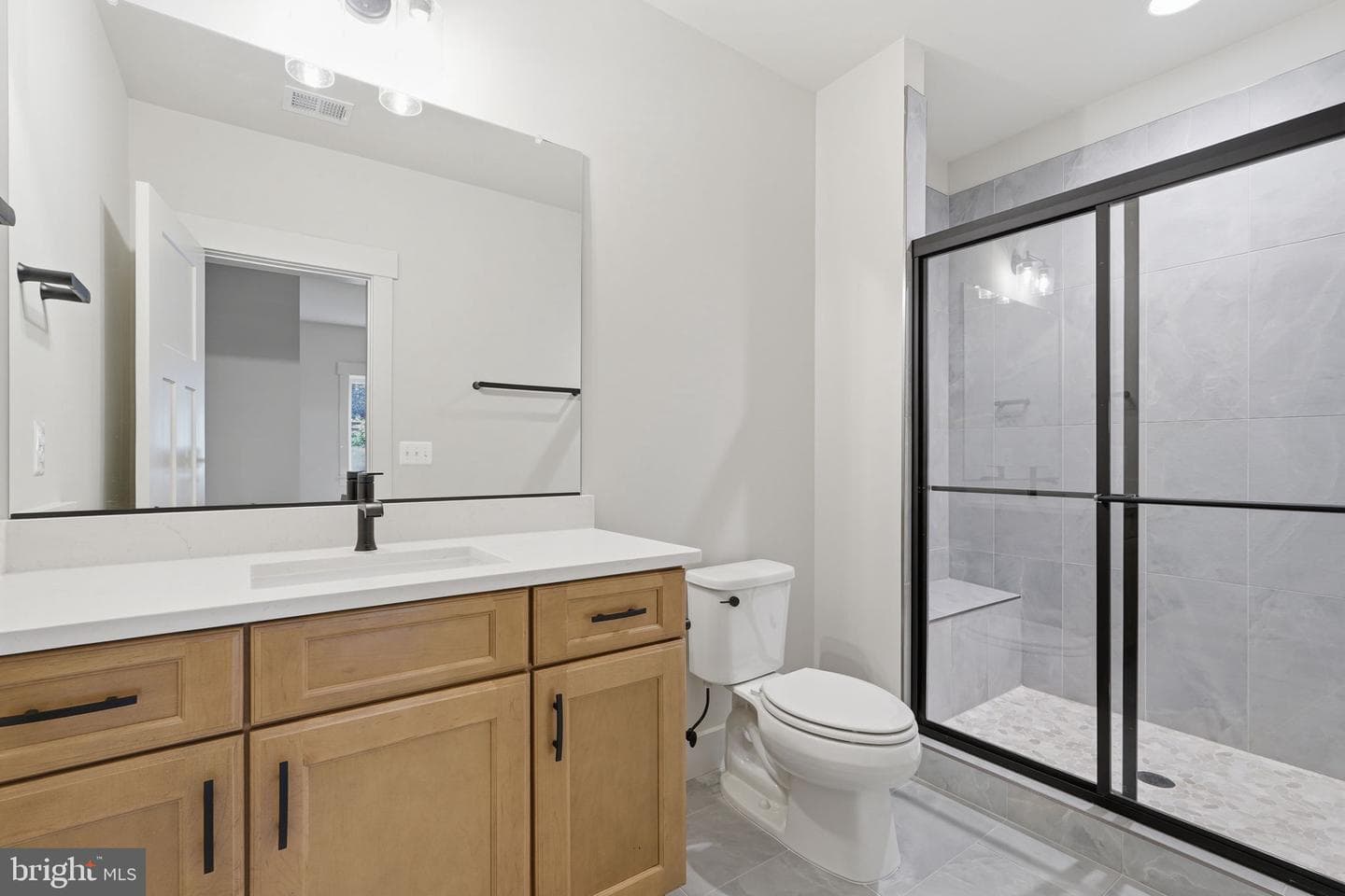 15 Fisher Lane photo 17