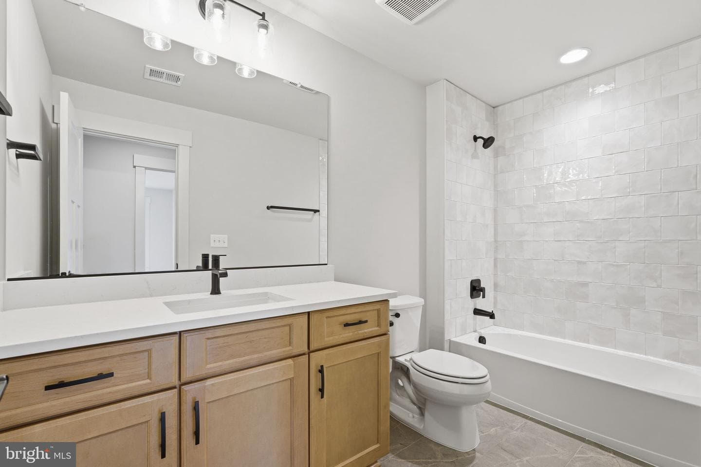 15 Fisher Lane photo 23