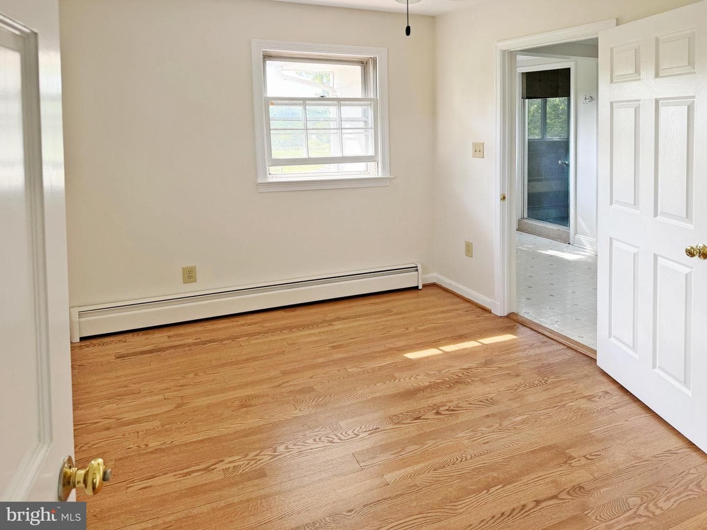 9248 Springs Road photo 11