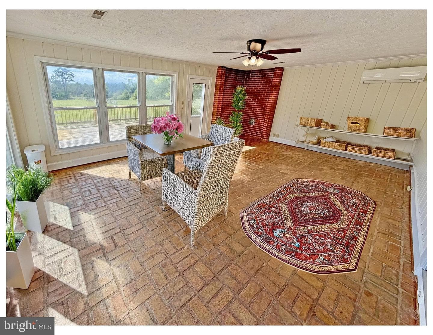 9248 Springs Road photo 5