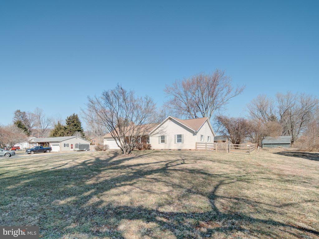 7218 Airlie Road photo 3