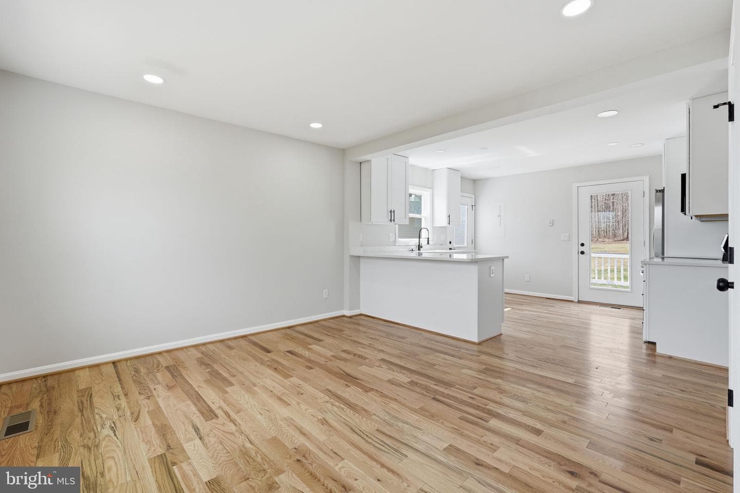 10442 Saint Pauls Road photo 11