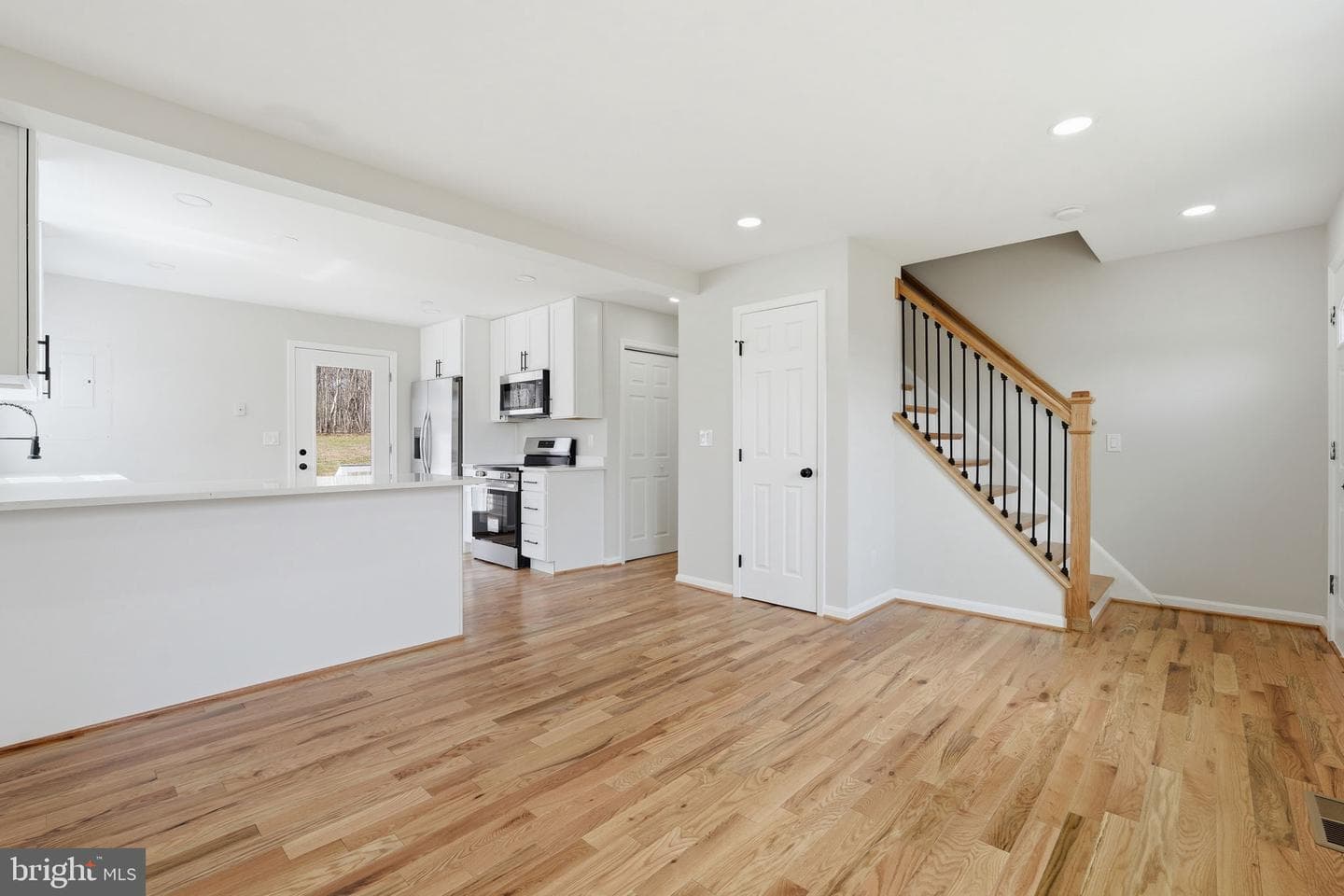 10442 Saint Pauls Road photo 3