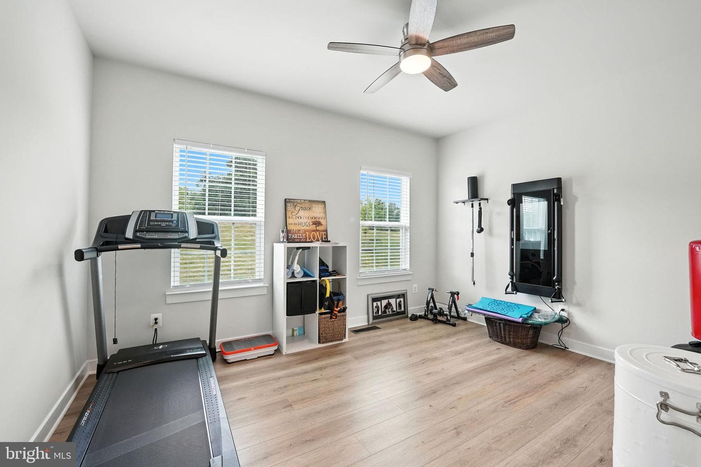 6589 Bob White Drive photo 10