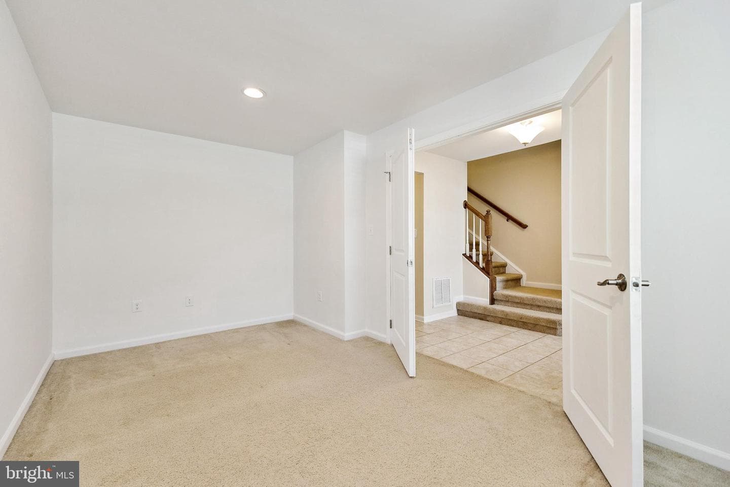 6530 Lafayette Avenue photo 24