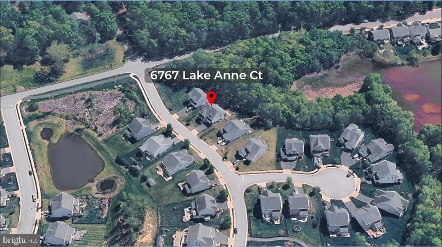 6767 Lake Anne Court photo 2