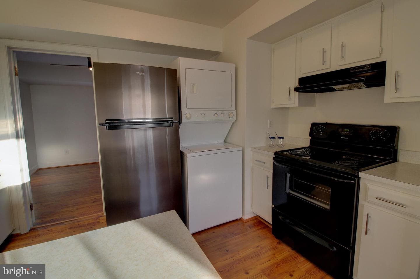 128 Fairfield Street #b photo 6