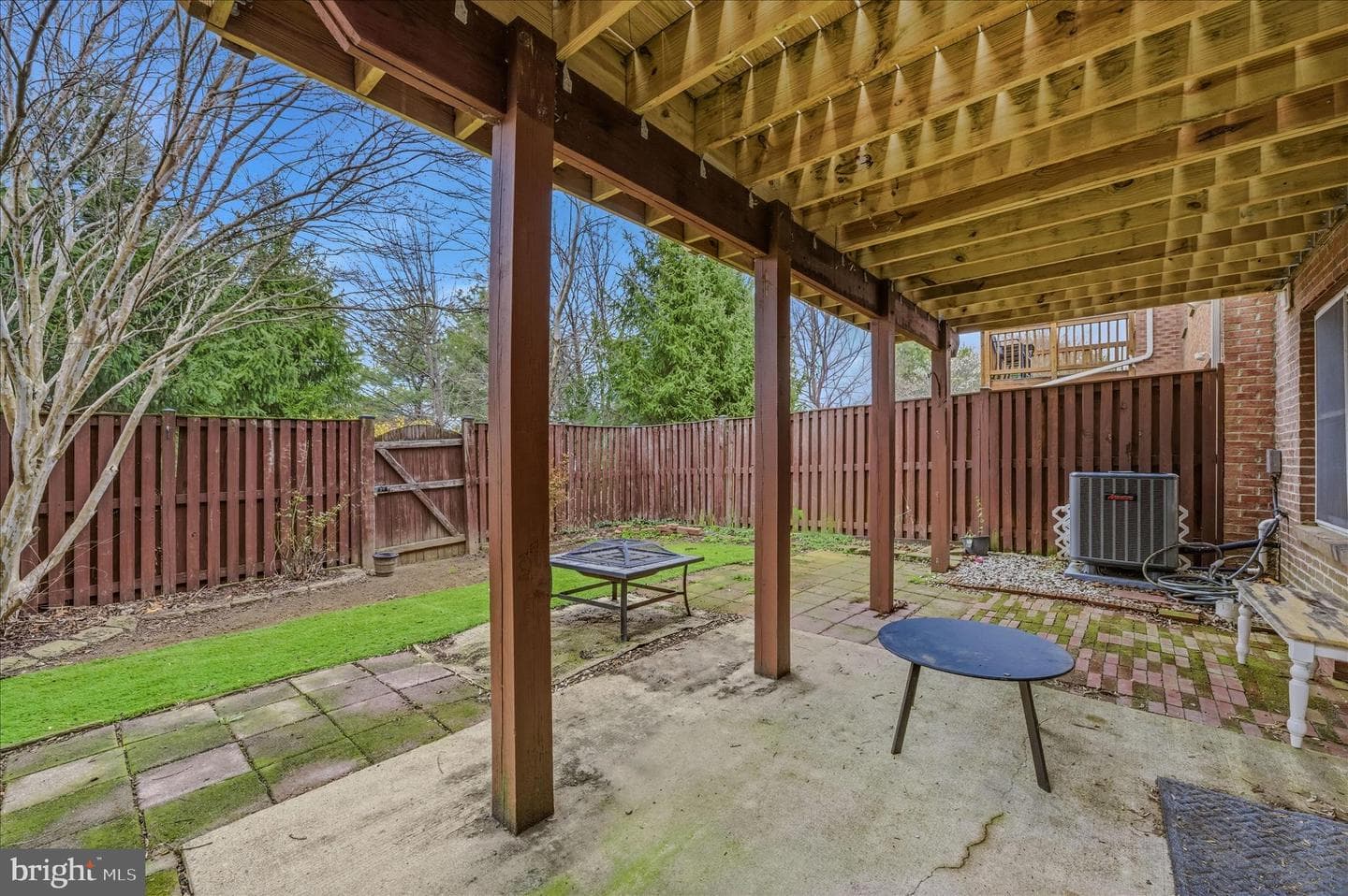 220 W Ridge Court photo 42