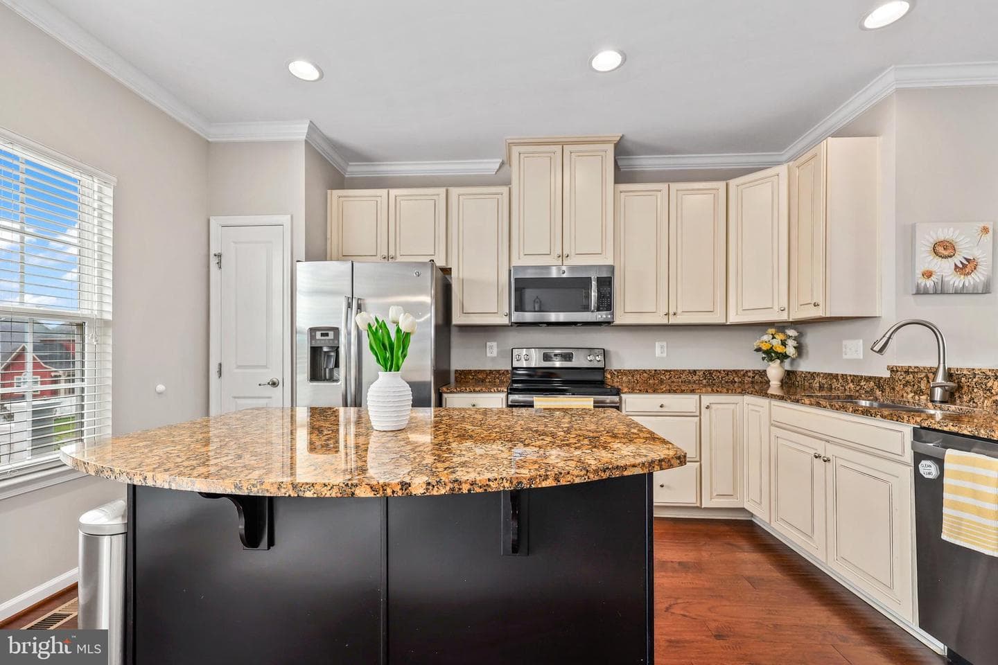 5521 Hale Street photo 10