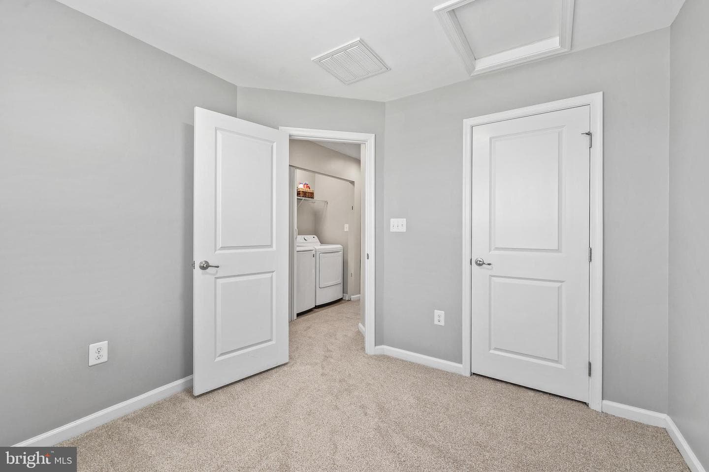 5521 Hale Street photo 25