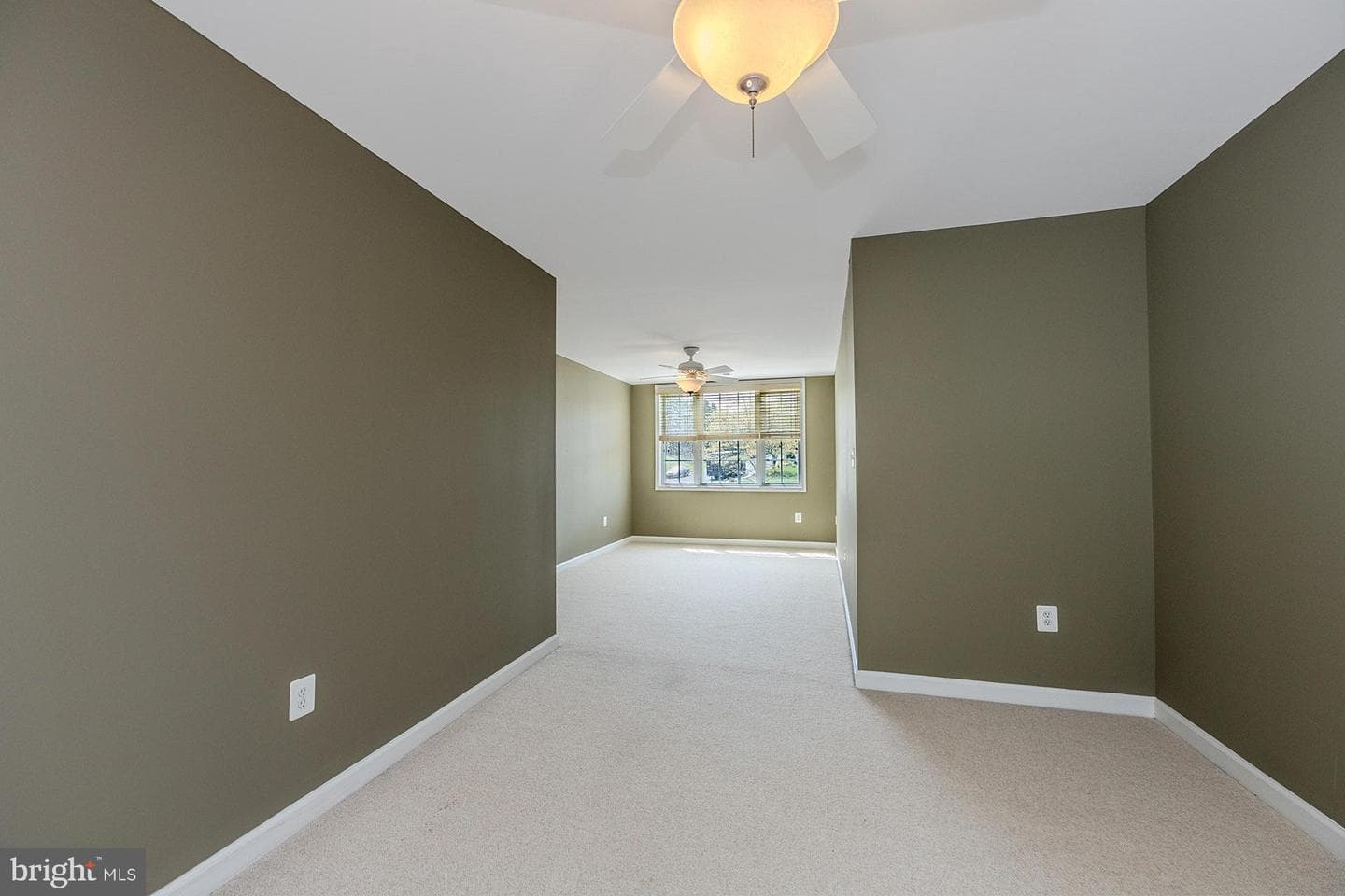 230 W Ridge Court photo 27