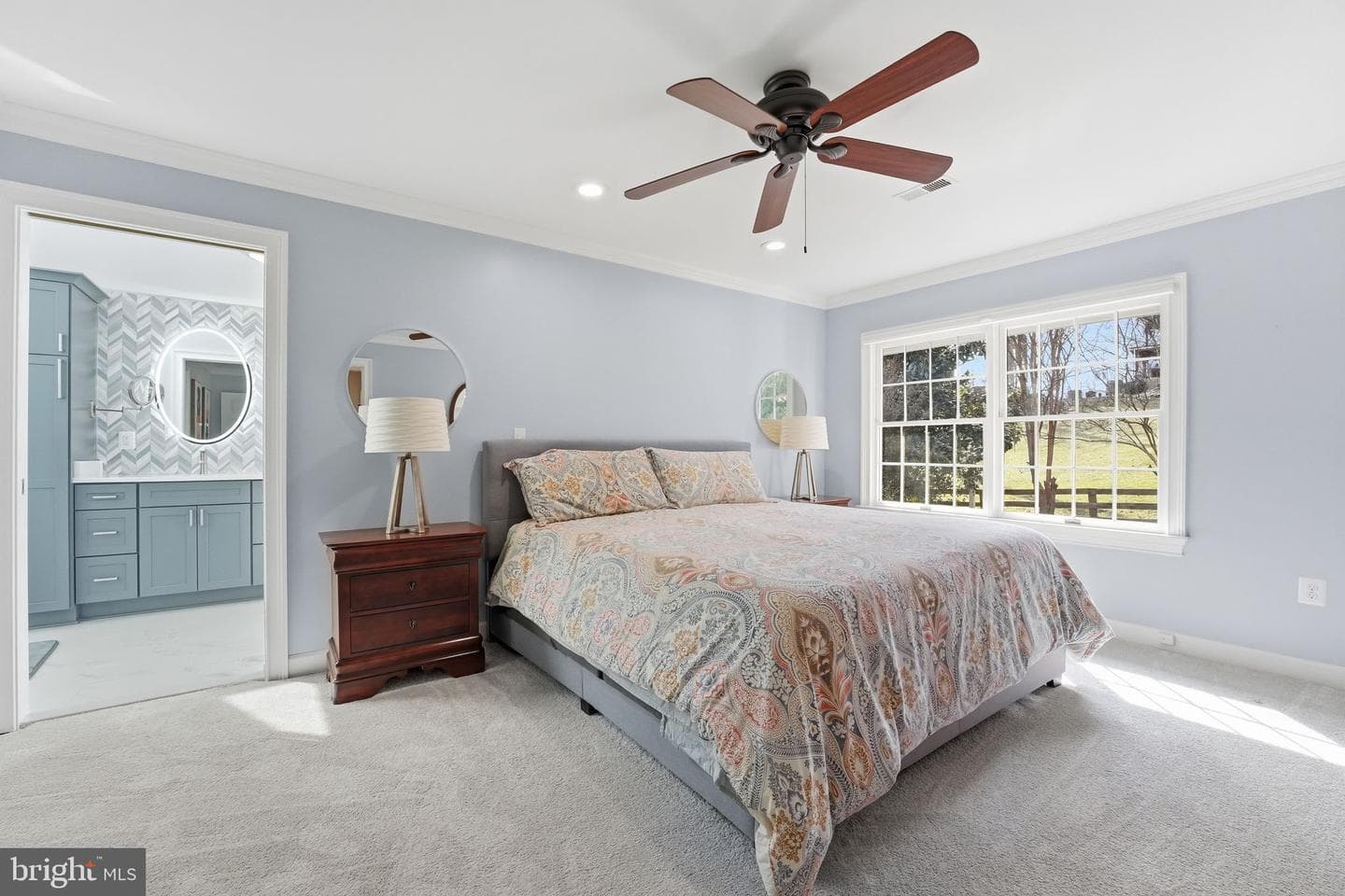 114 Erin Drive photo 32