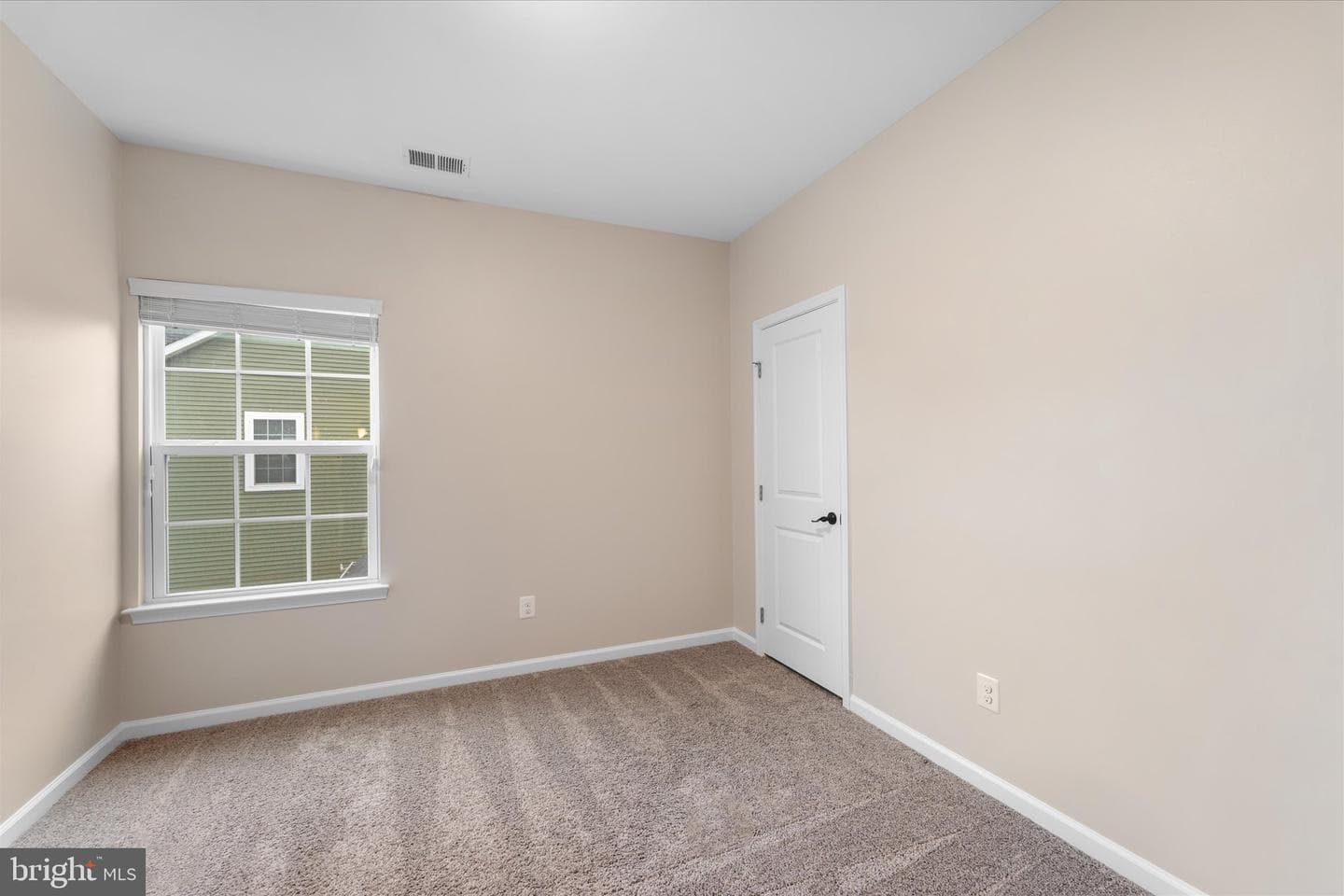 2979 Revere Street photo 30