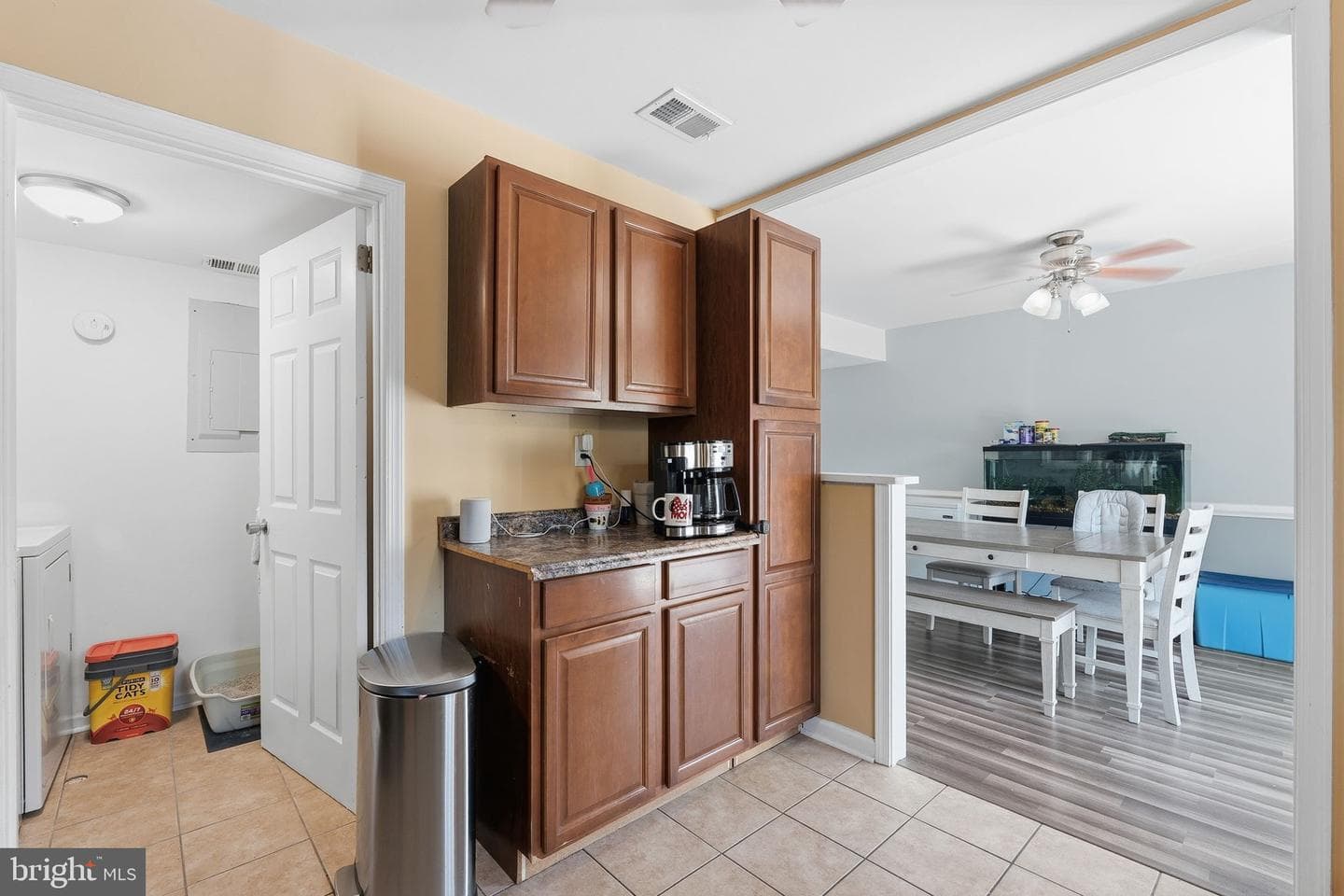 405 Forest Court photo 6