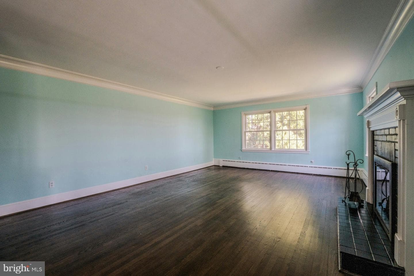 221 Mockingbird Lane photo 9