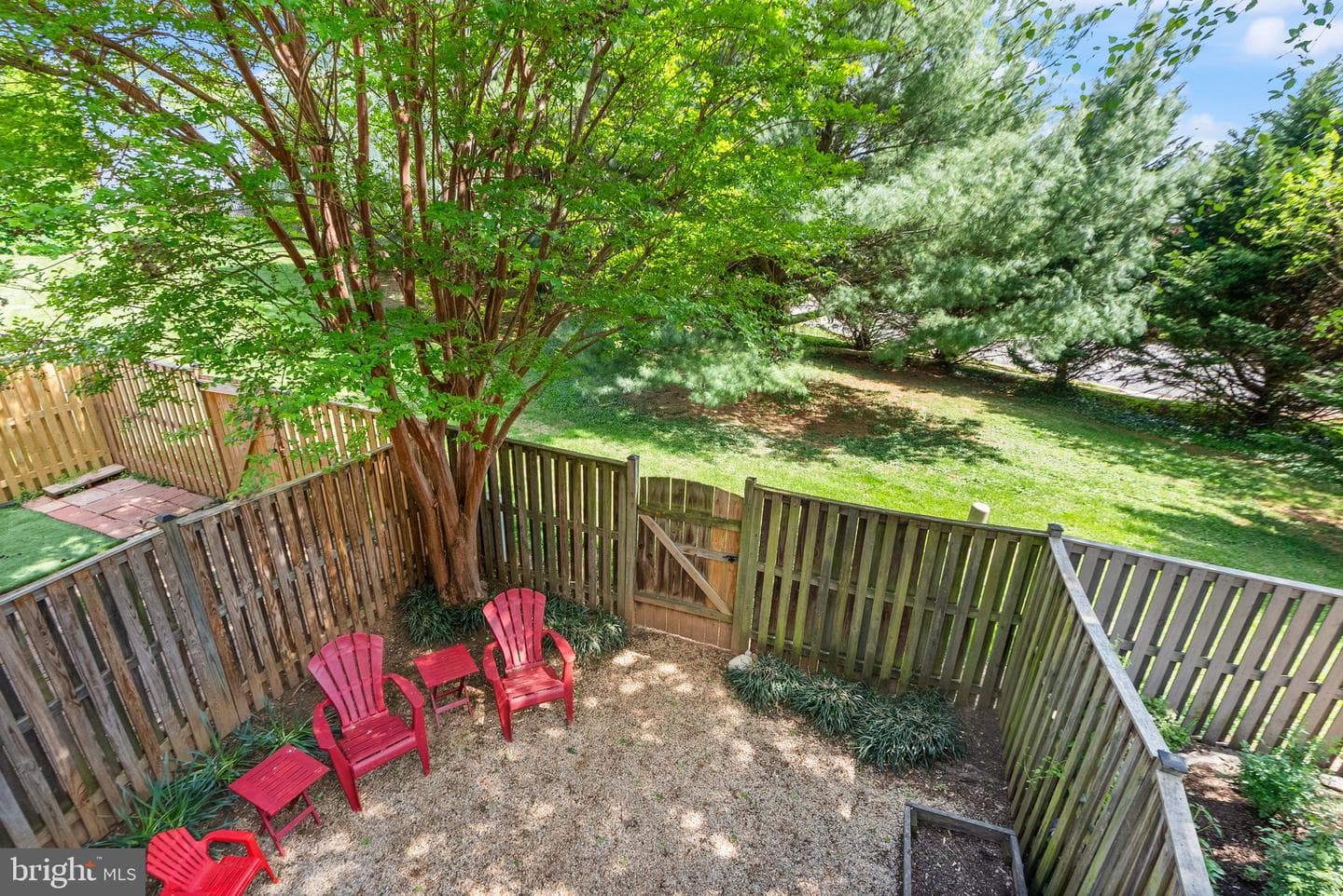 711 Acorn Court photo 19