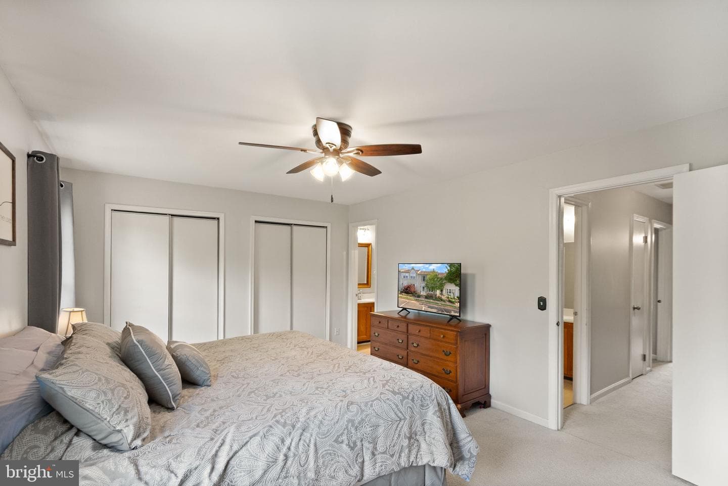 711 Acorn Court photo 24