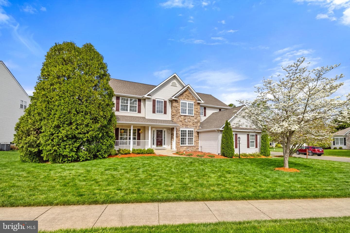 700 Lancrel Road photo 8
