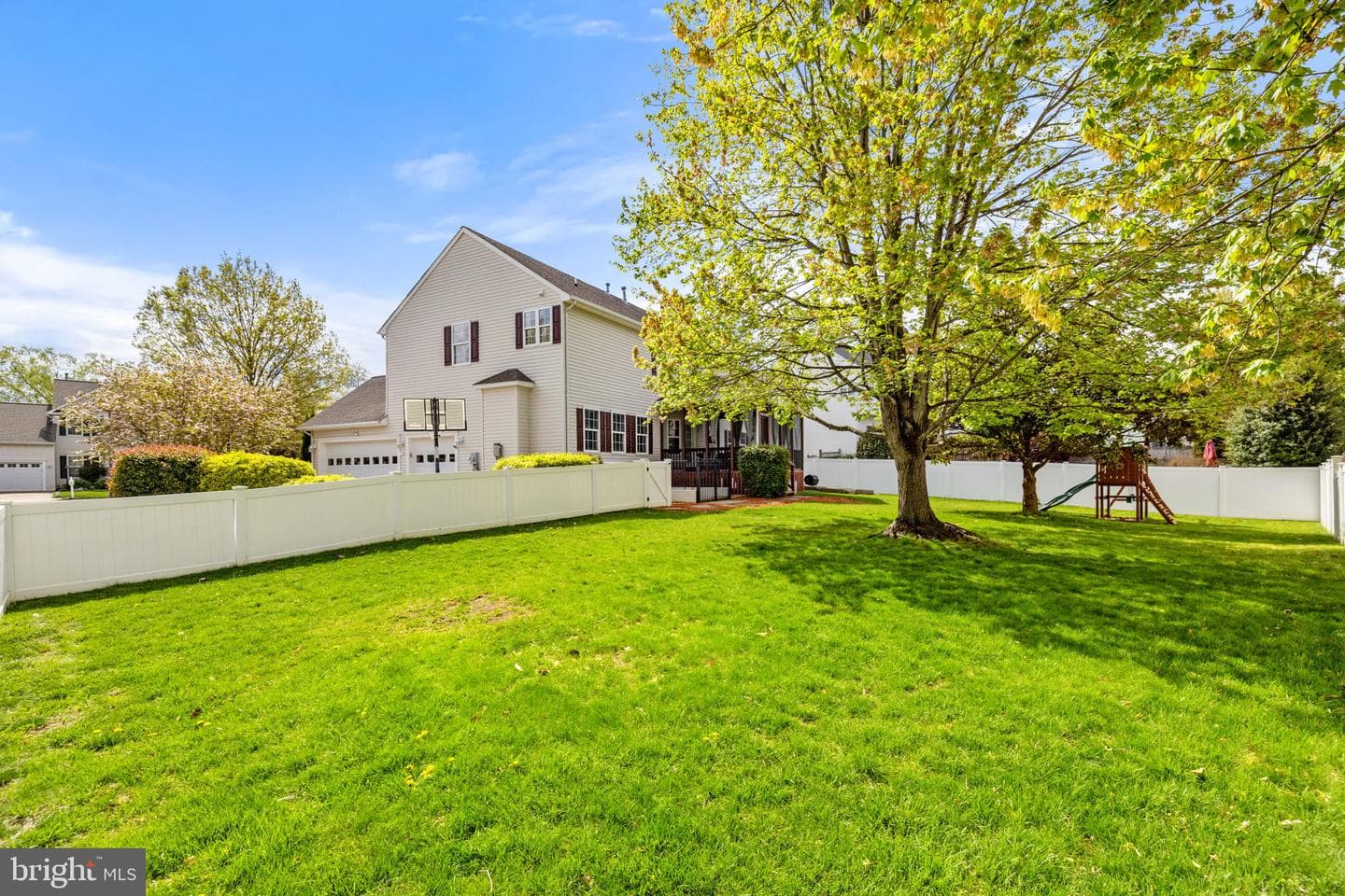 700 Lancrel Road photo 96