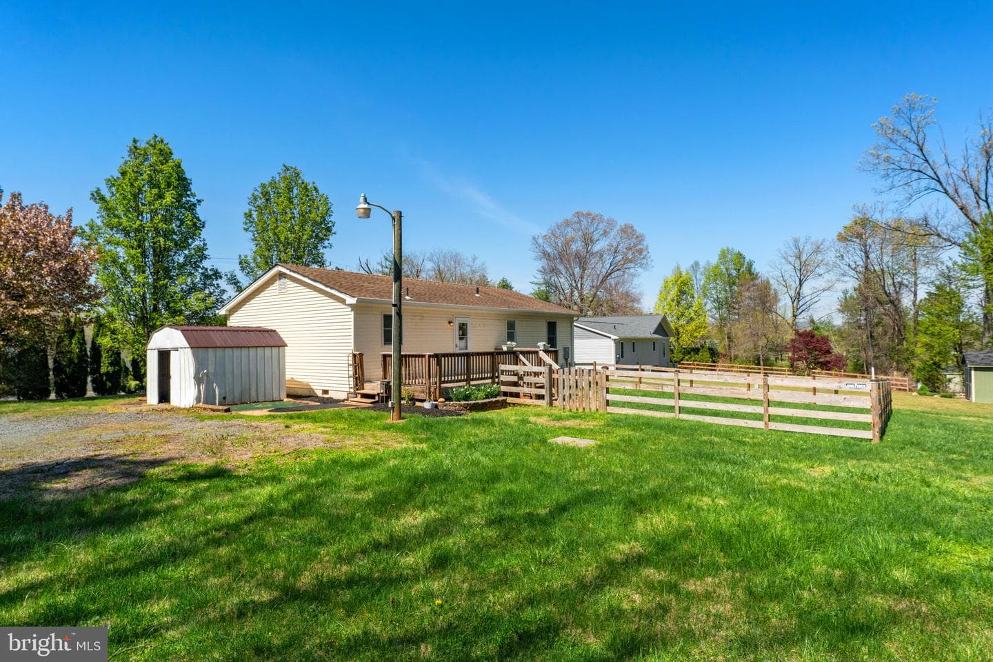 9283 Springs Road photo 16
