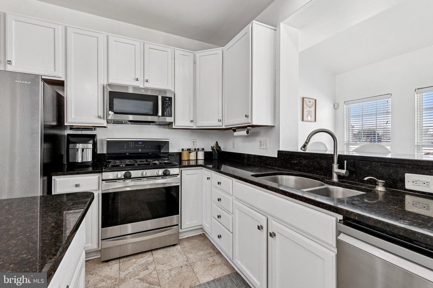 12232 Piney Lane photo 9