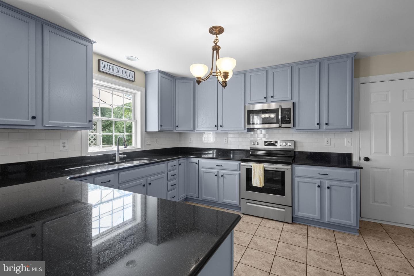 243 Windward Court photo 2