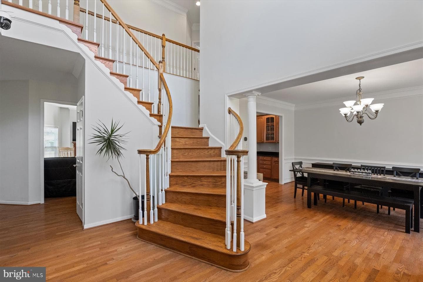5570 Cattail Court photo 2